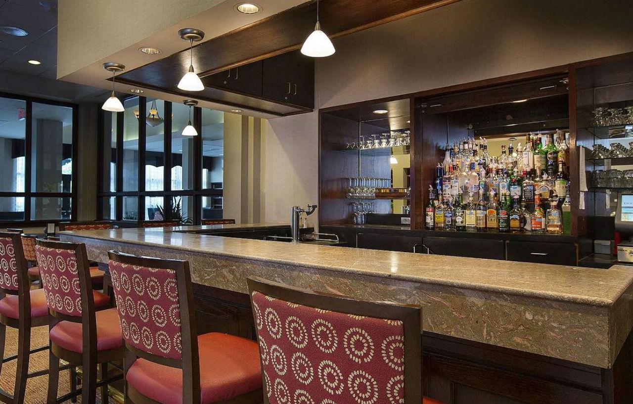 Hotel Doubletree By Hilton Charlotte Airport Esterno foto
