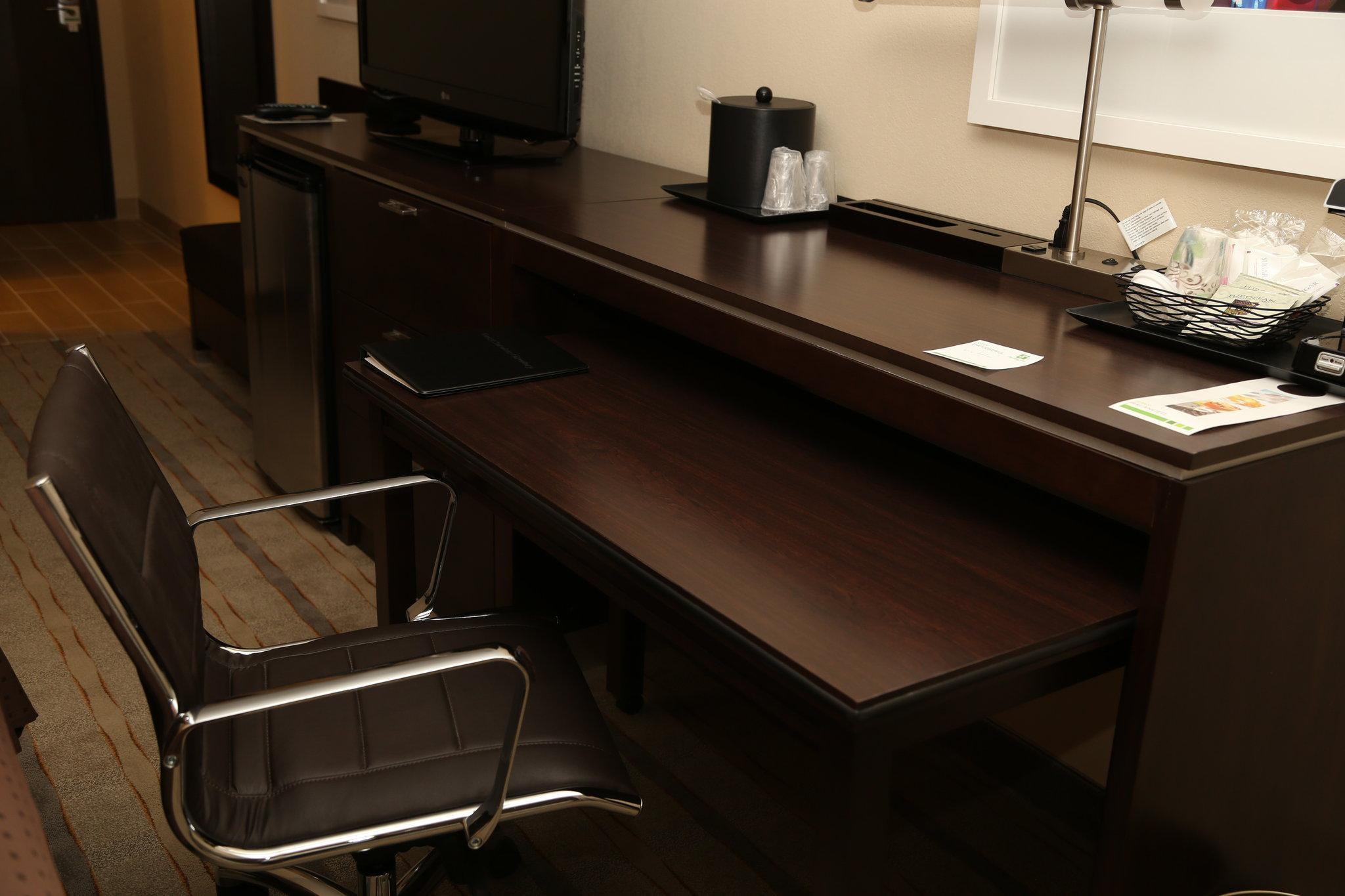 Hotel Doubletree By Hilton Charlotte Airport Esterno foto