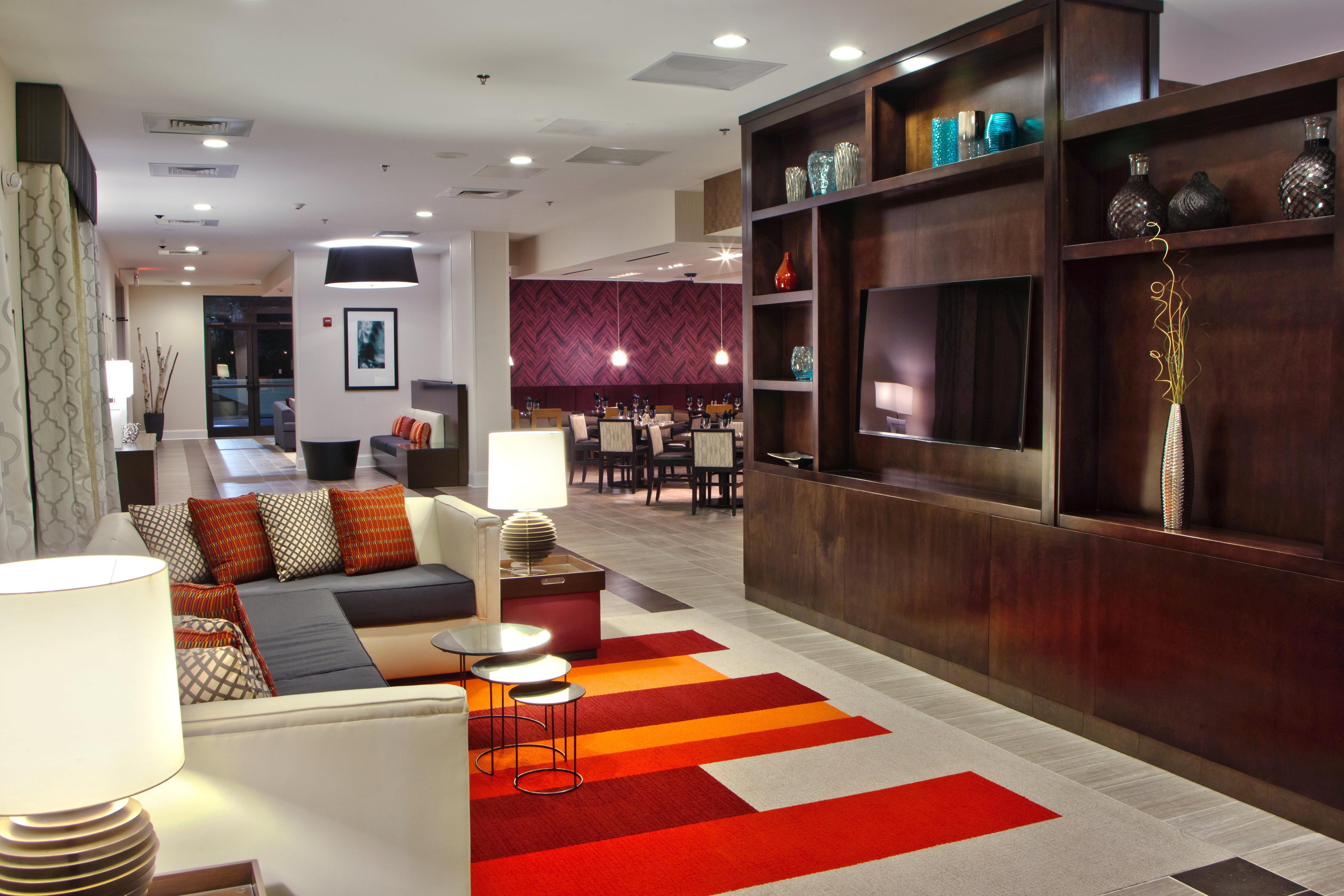 Hotel Doubletree By Hilton Charlotte Airport Esterno foto