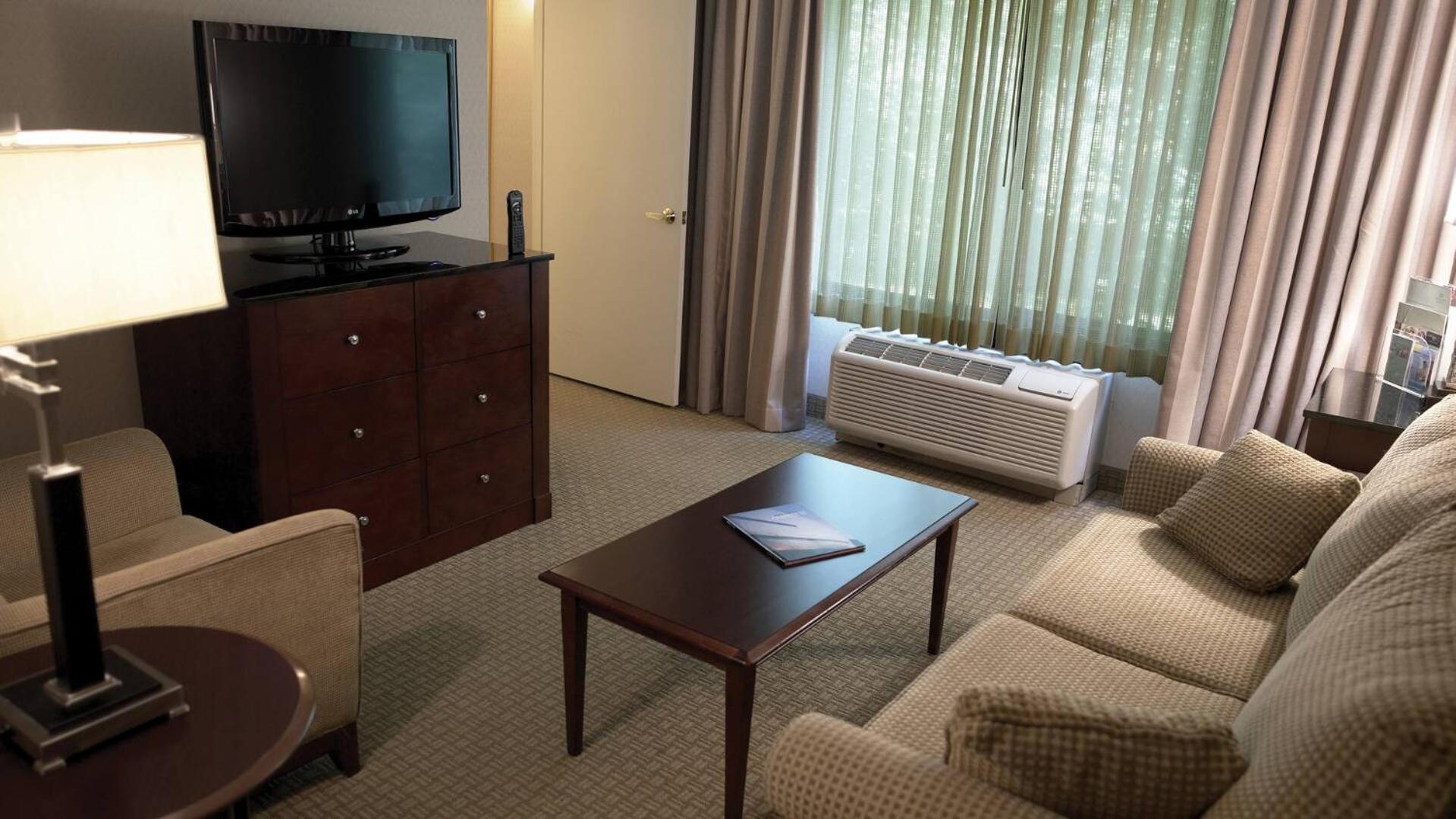 Hotel Doubletree By Hilton Charlotte Airport Esterno foto