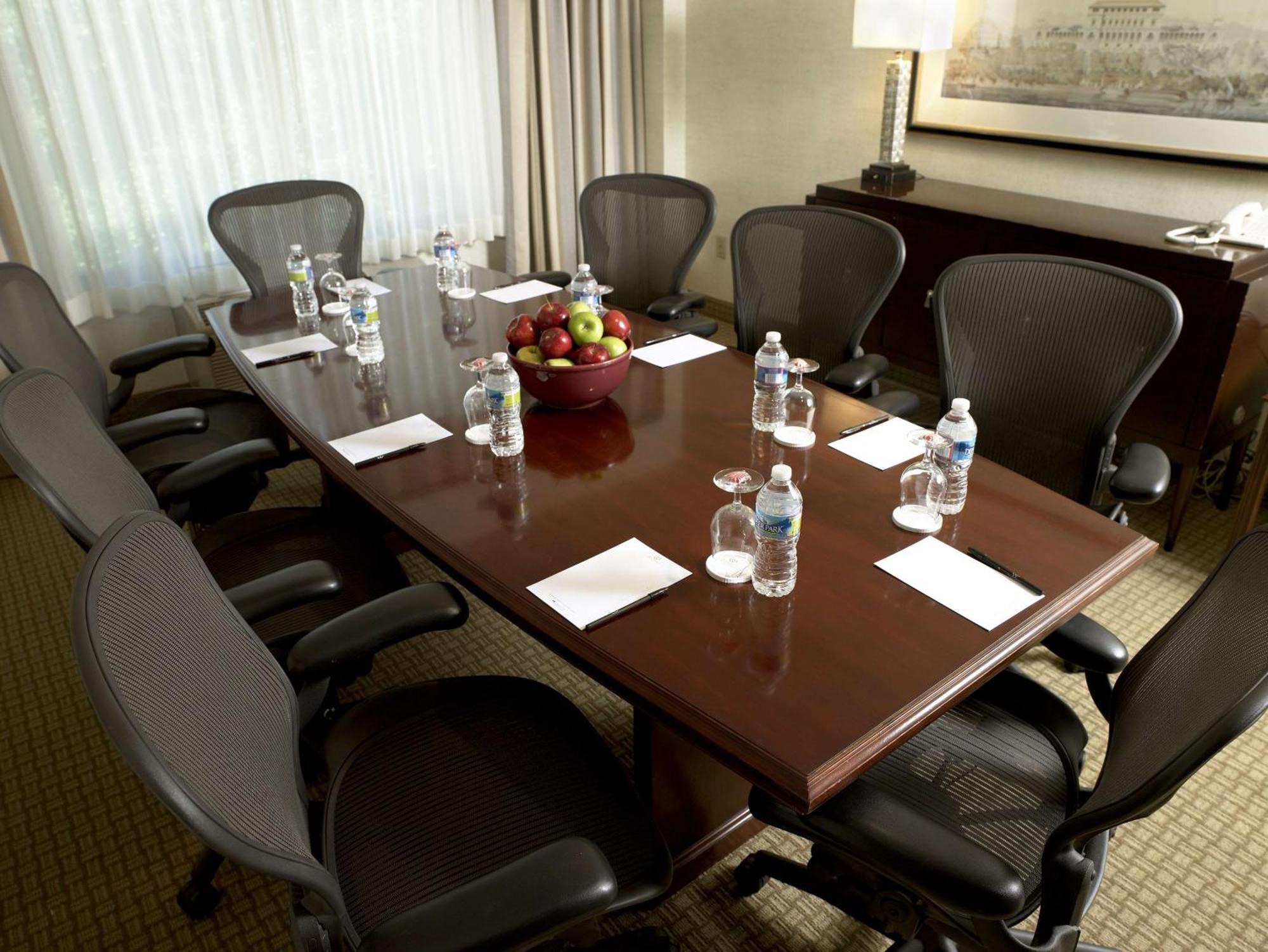 Hotel Doubletree By Hilton Charlotte Airport Esterno foto