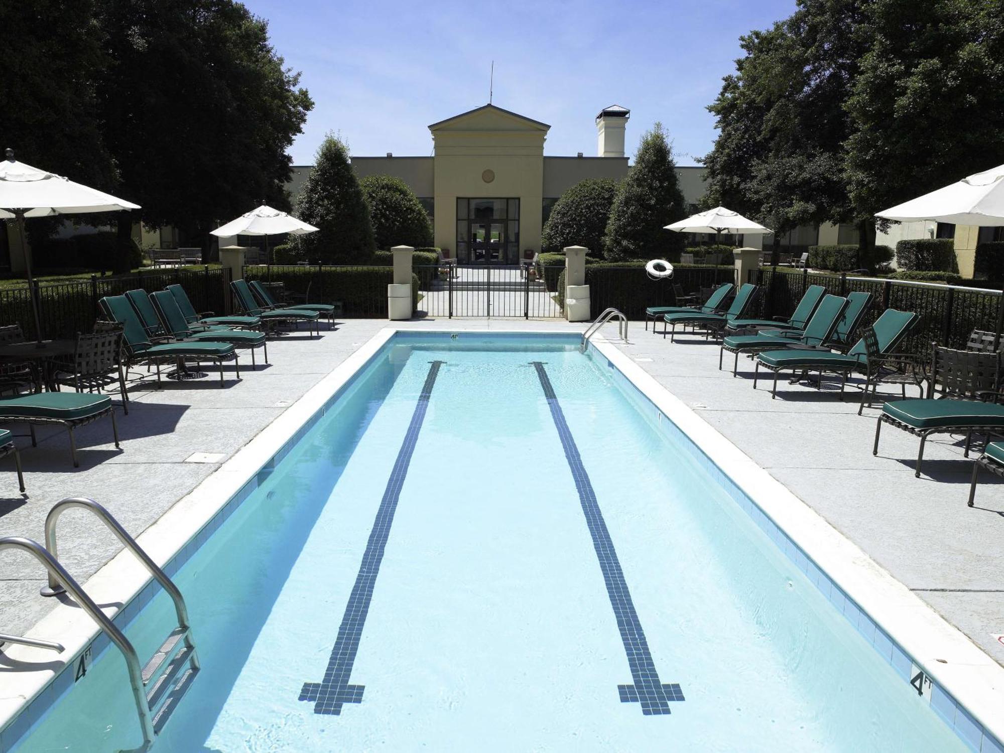 Hotel Doubletree By Hilton Charlotte Airport Esterno foto