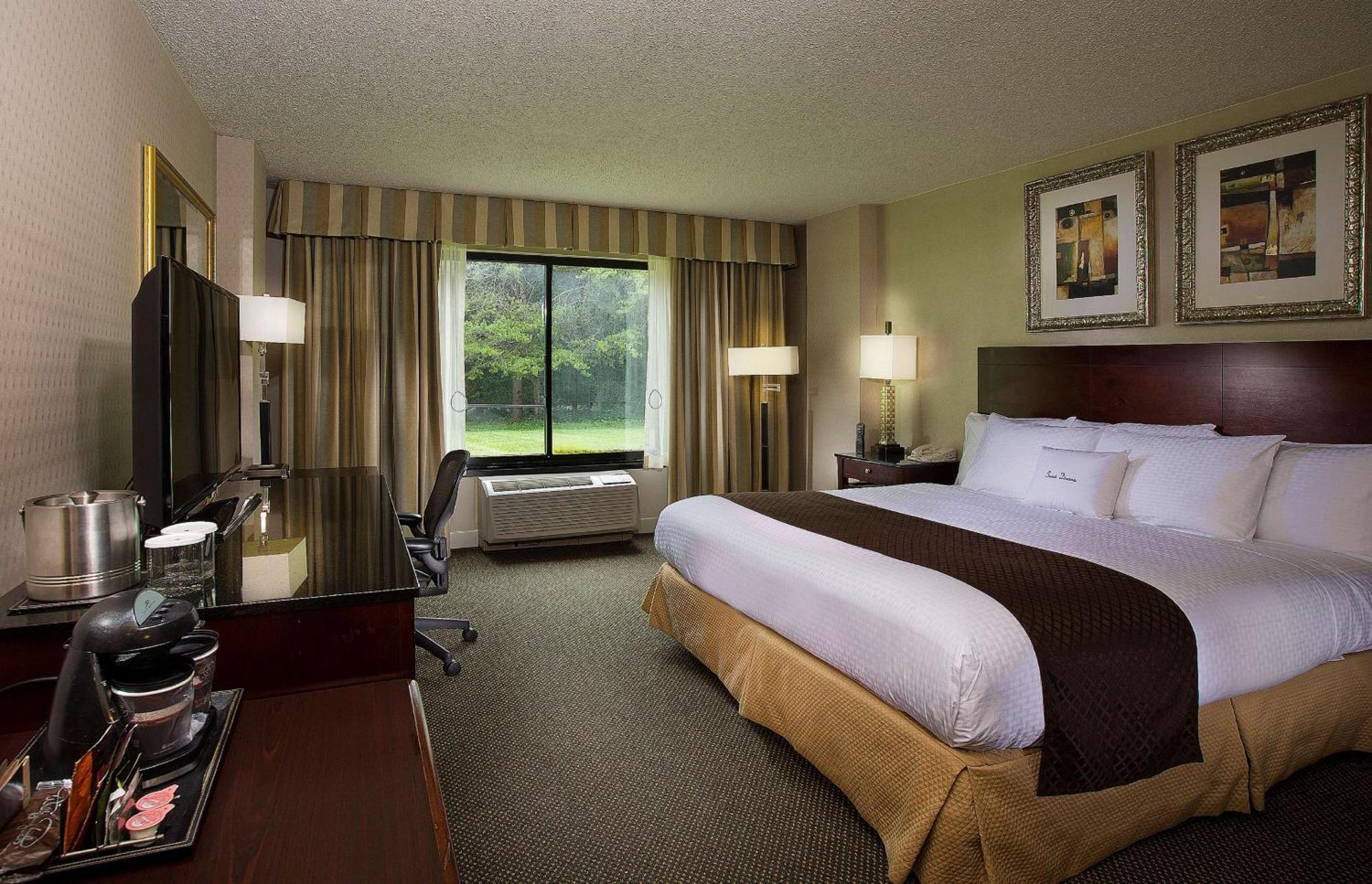 Hotel Doubletree By Hilton Charlotte Airport Esterno foto