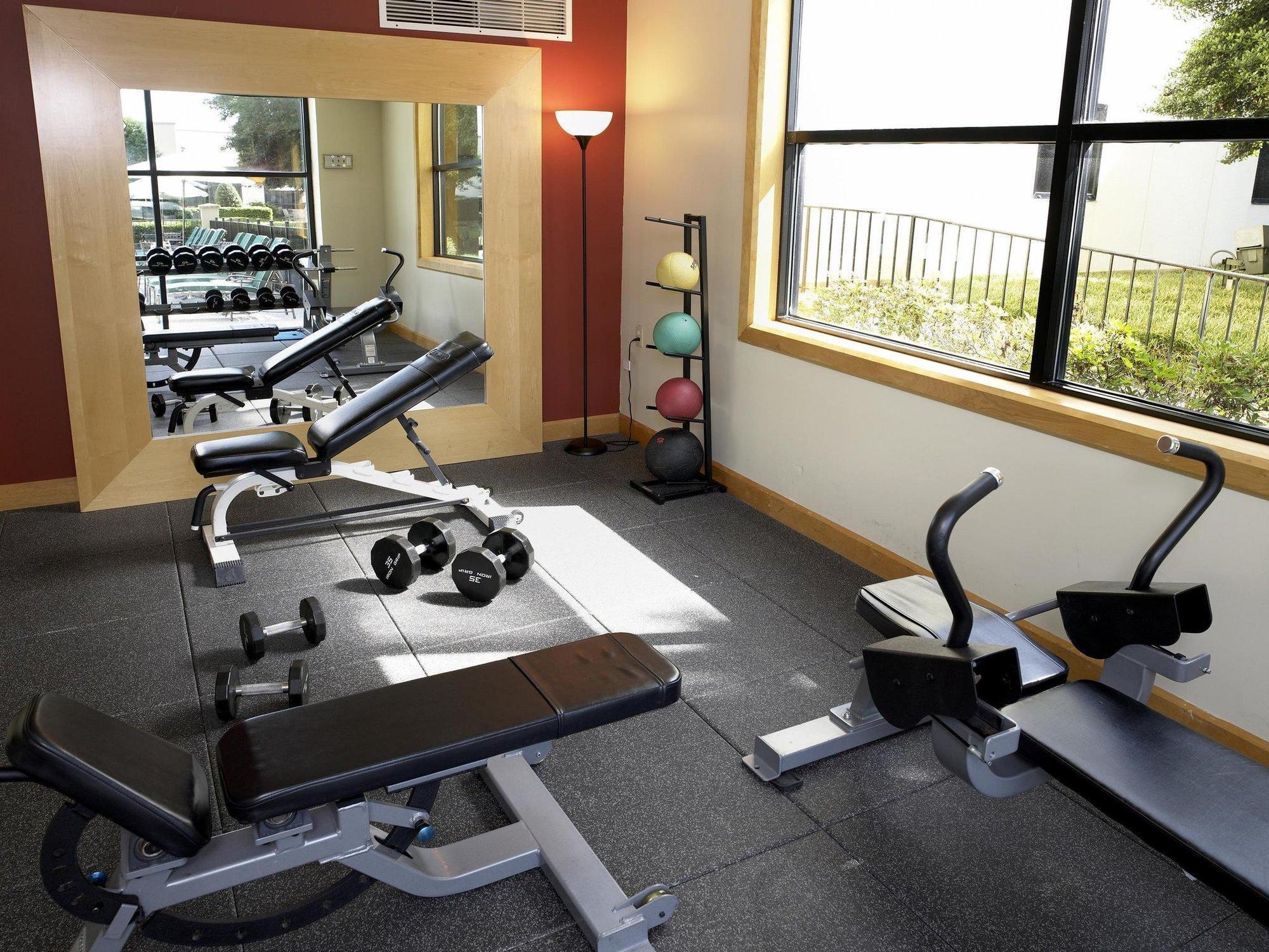 Hotel Doubletree By Hilton Charlotte Airport Esterno foto
